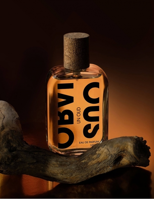 Eau de parfum UN OUD 2